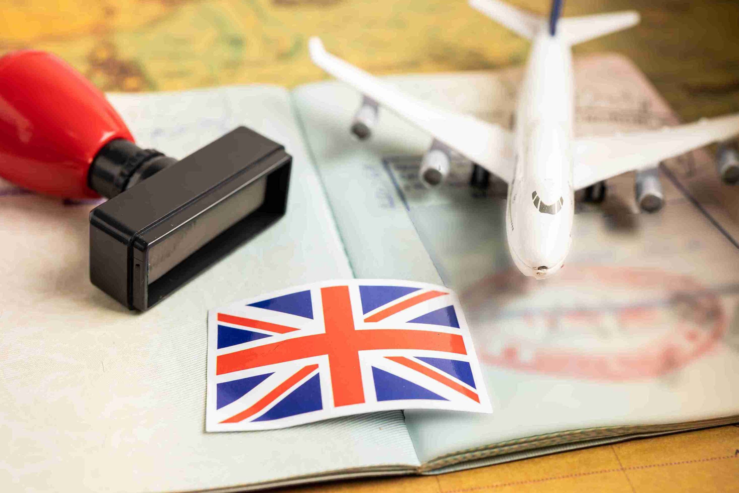 british-travel-concept-with-airplane-model