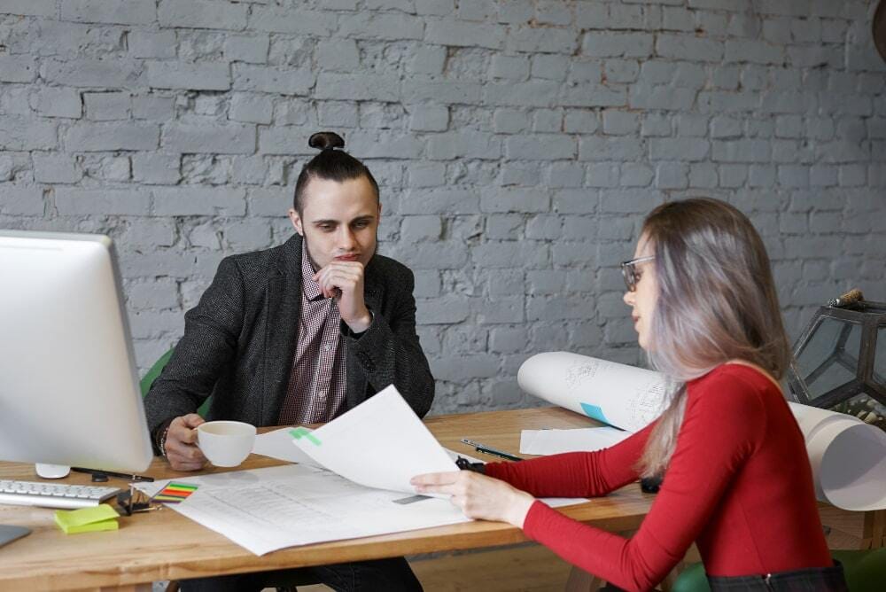 (All the Do’s and Don'ts for wills are being discussed between solicitor and client)