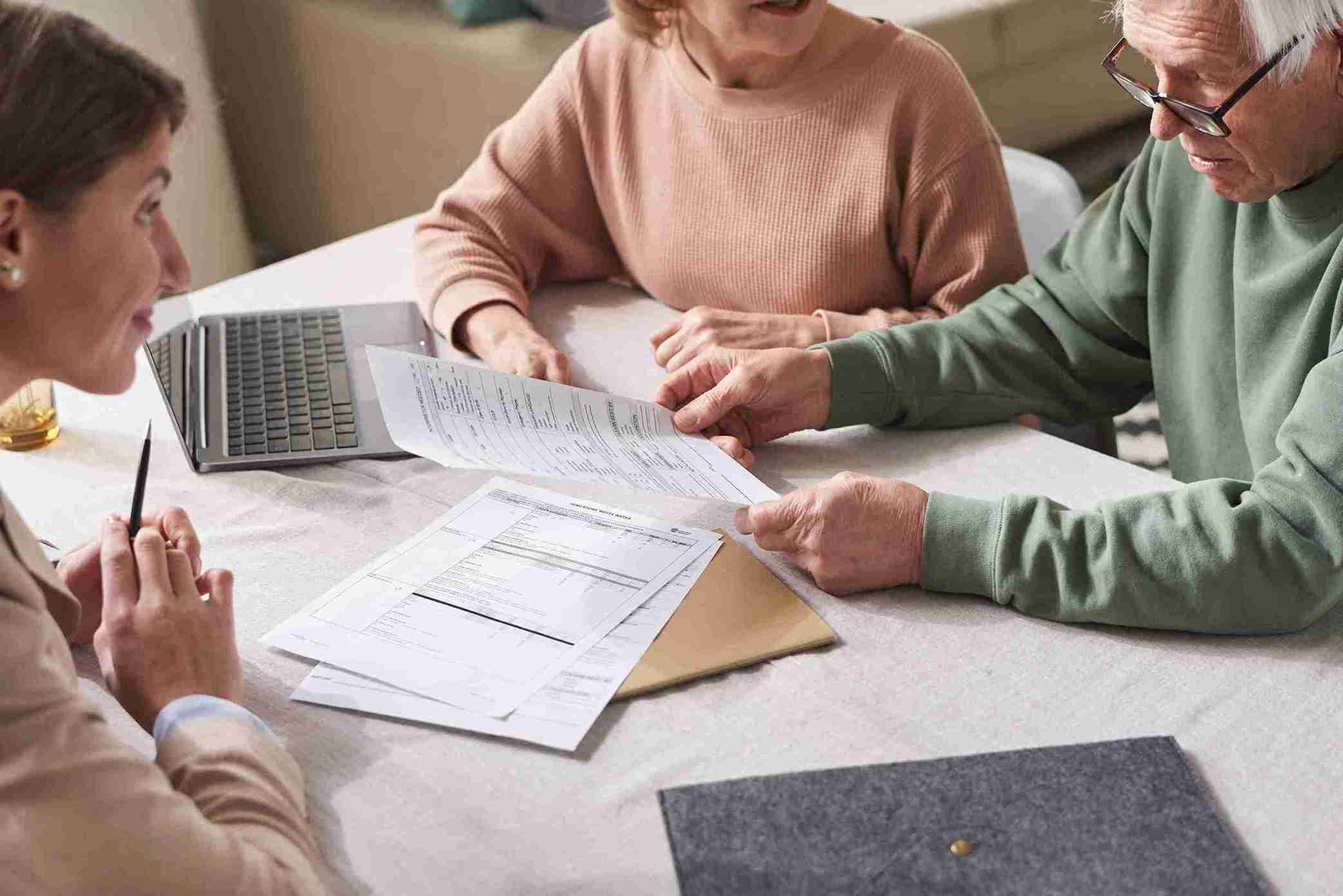 financial-planning-meeting-with-an-older-couple